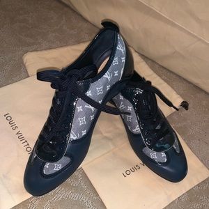 Louis Vuitton ladies monogram sneakers 37 Navy